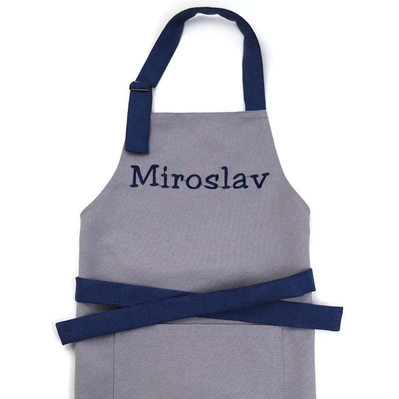 Grey personalized men's apron with embroidered name