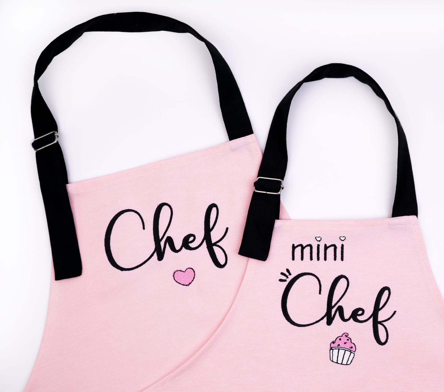 Mommy and Me Matching Aprons – Cute Mother Daughter Gift for Cooking